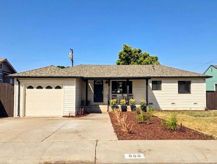 Property Photo:  690 Catala Court  CA 95050 