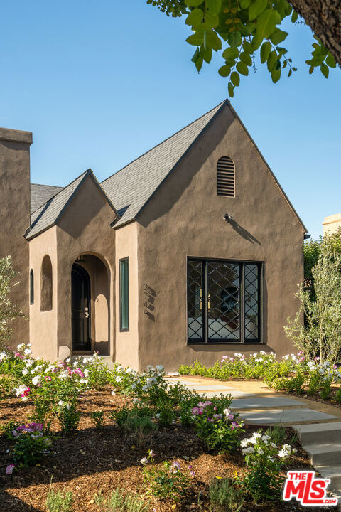 Property Photo:  3749 W 59th Street  CA 90043 