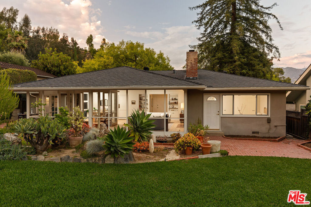 Property Photo:  1535 Scenic Drive  CA 91103 