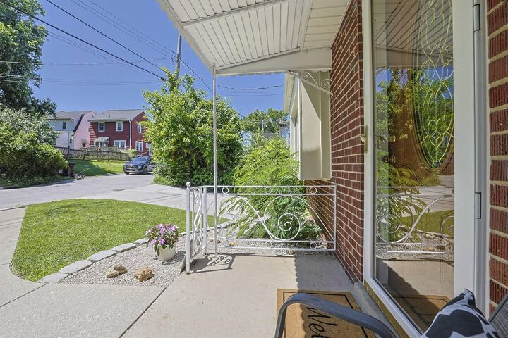 Property Photo:  201 Cleveland Avenue  KY 41073 