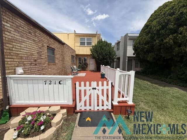 Property Photo:  721 Laurelwood  Apt C  NM 88101 