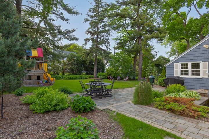 Property Photo:  220 Holly Road  MN 55343 