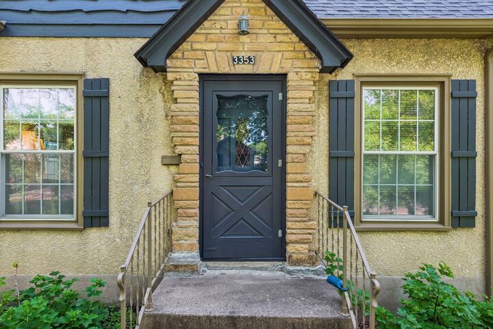 Property Photo: 3353 Russell Avenue N MN 55412