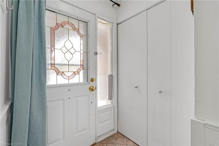 Property Photo:  1180 Mississauga Valley Boulevard 4  ON L5A 3M9 