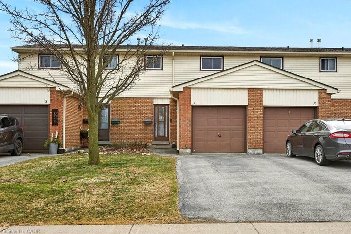 Property Photo: 1350 Limeridge Road E 4 ON L8W 1L6
