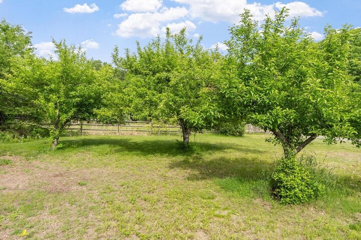 Property Photo:  10 East Road  MA 01473 