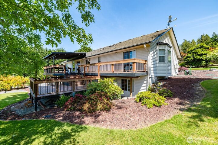 Property Photo:  22736  Buchanan Street  WA 98273 