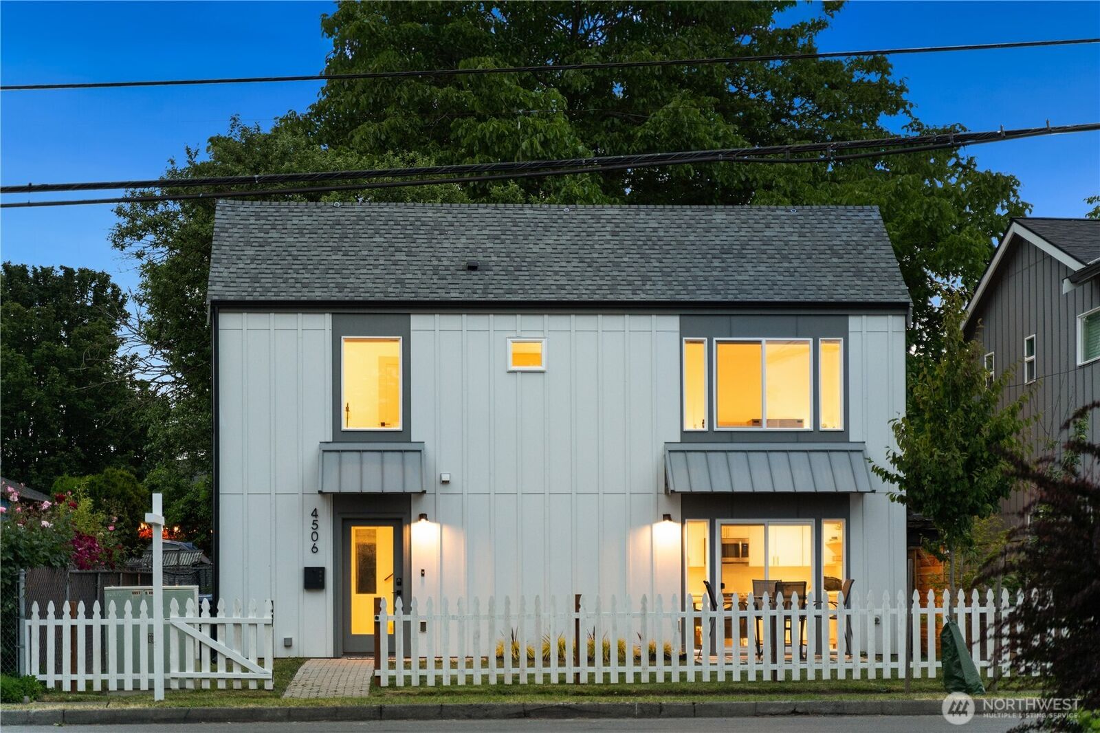Property Photo: 4506 S Kenyon St WA 98118