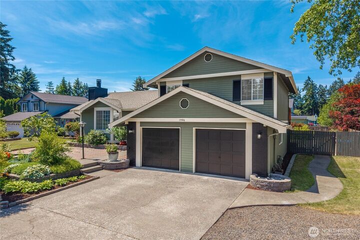 Property Photo:  15506  20th Avenue Ct E  WA 98445 