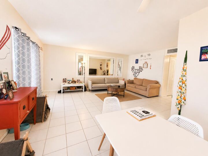 Property Photo:  5203 NE 24th Terrace B108  FL 33308 