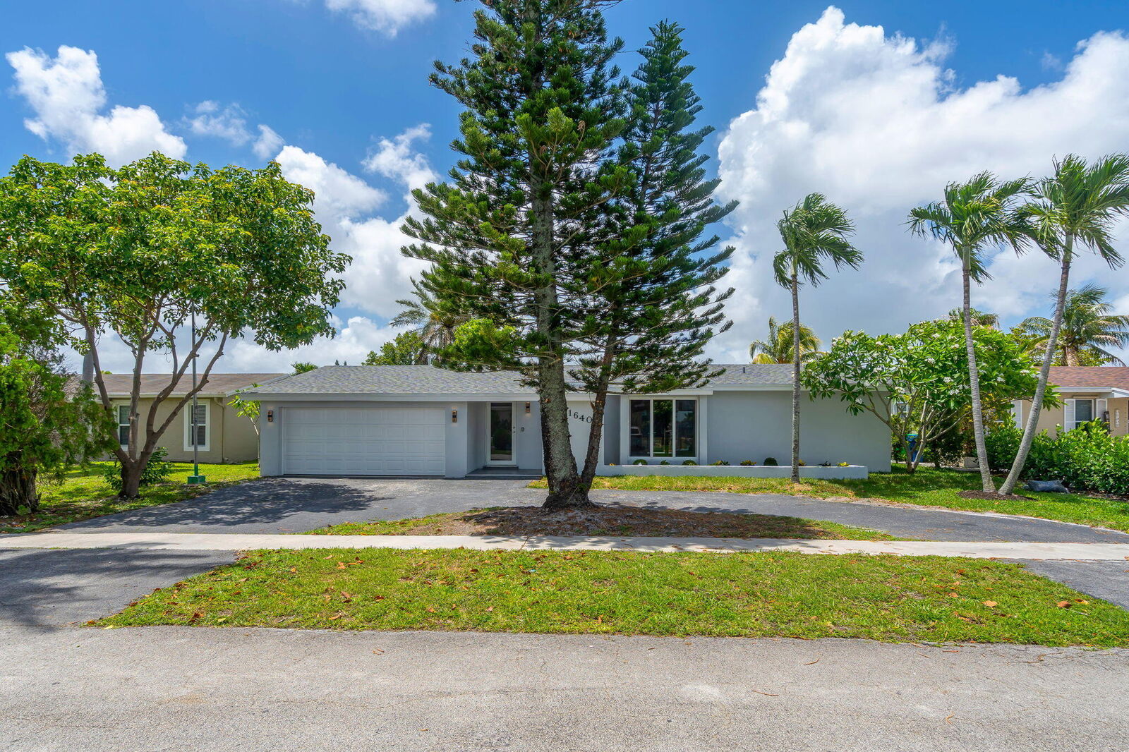 Property Photo:  11640 NW 30th Place  FL 33323 