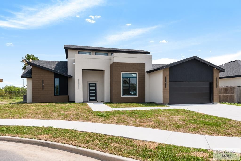 Property Photo:  4712 River Oak Cir  TX 78520 