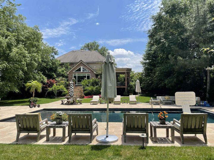 Property Photo: 8304 E Bridlewood KS 67206