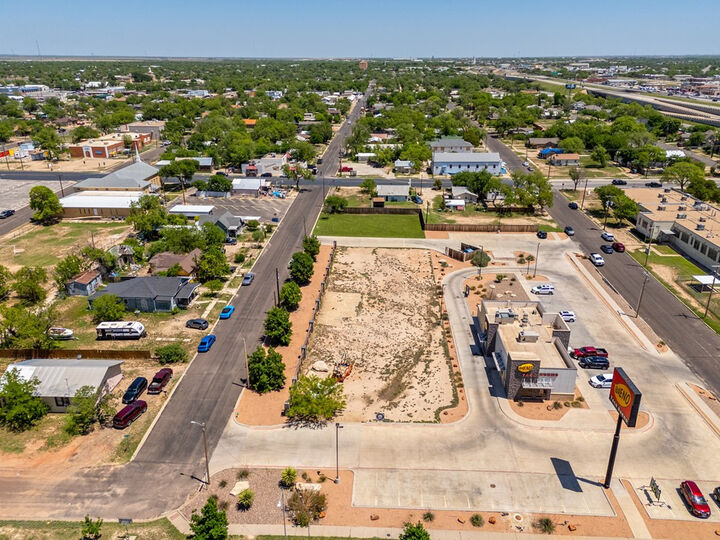 Property Photo:  330 W 9th Street  TX 76903 