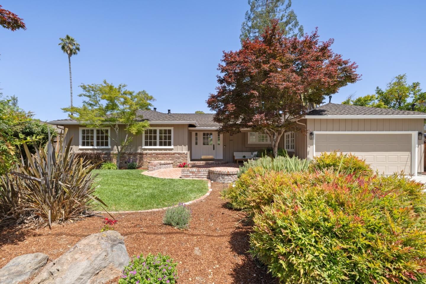 Property Photo: 1449 Ranchita Drive CA 94024