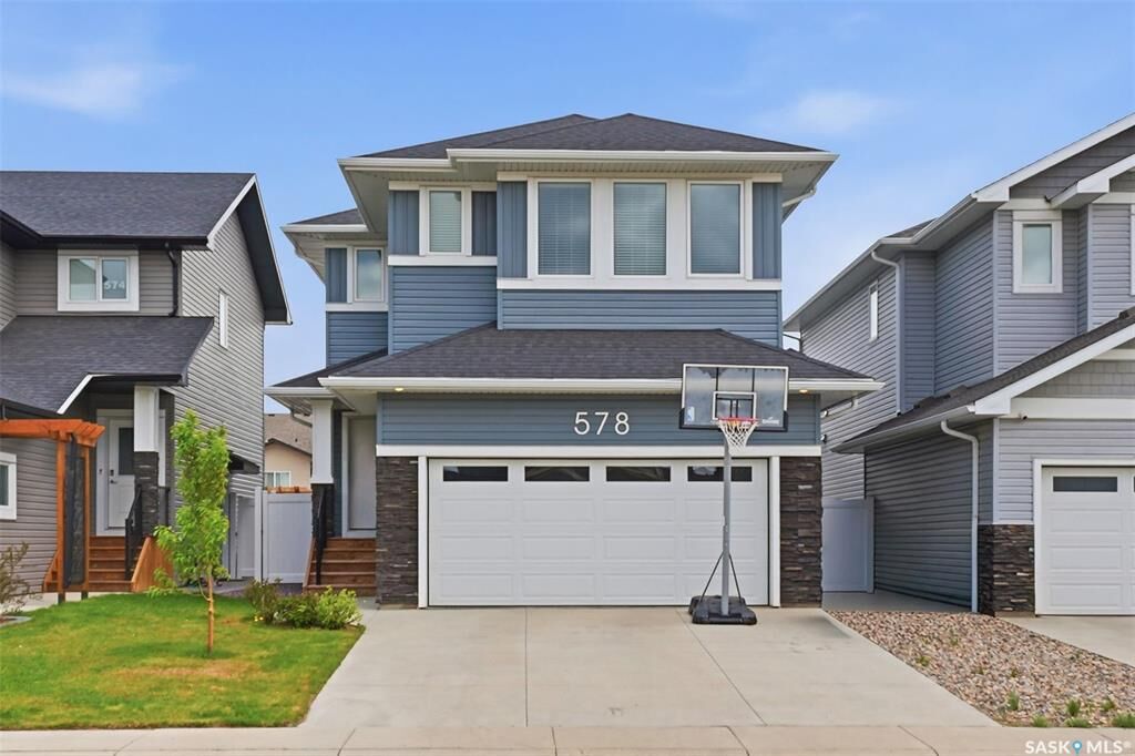 Property Photo: 578 McFaull Crescent SK S7V 0T3