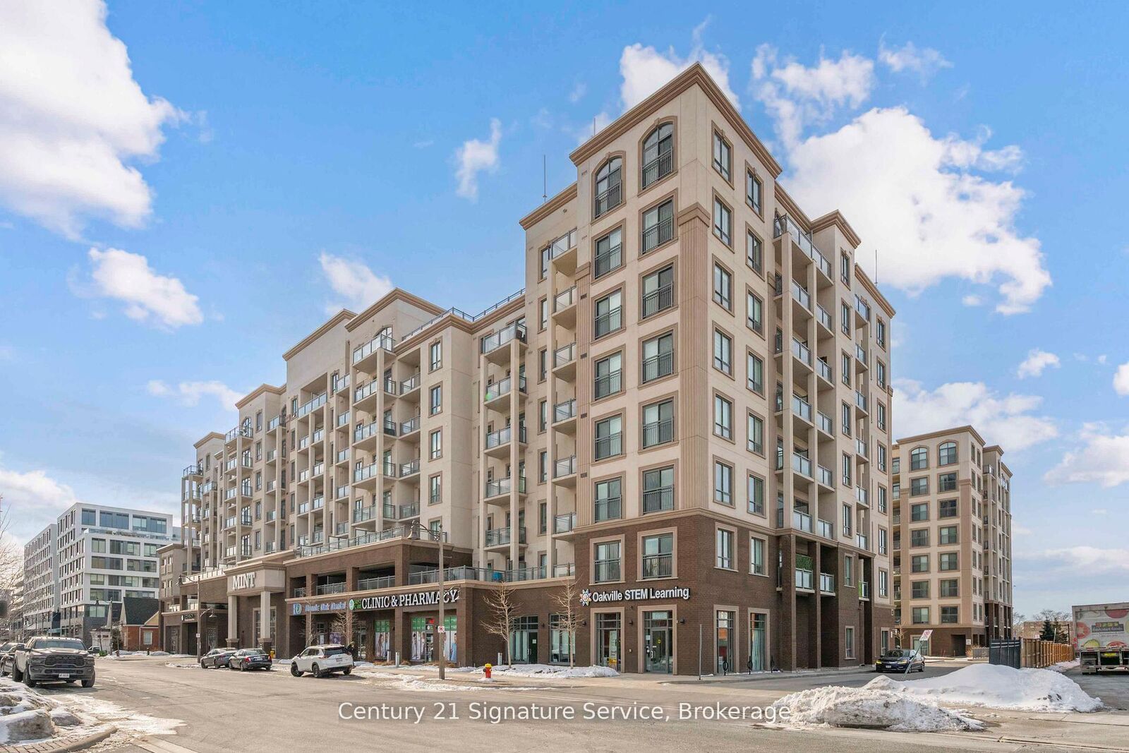 Property Photo: 2486 Old Bronte Road 405 ON L6M 0Y4