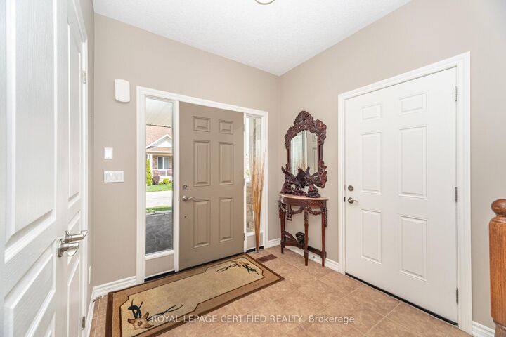 Property Photo: 200 Kingfisher Drive 158 ON L6W 0B3