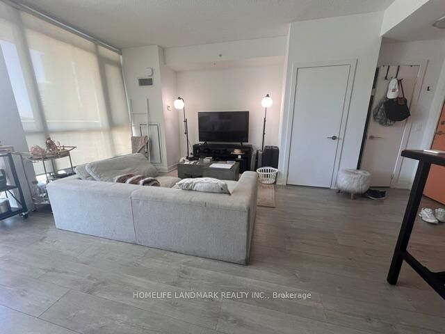 Property Photo:  30 Nelson Street 1906  ON M5V 0H5 