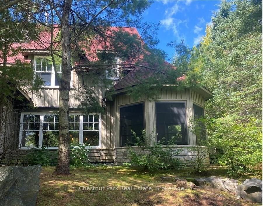 Property Photo: 301 Emerald Hills Court Unit 11 ON P0C 1H0