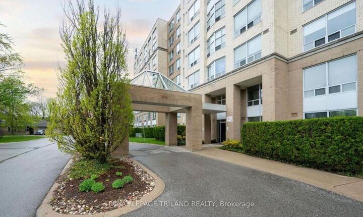 Property Photo: 1510 Richmond Street 404 ON N6G 4V2