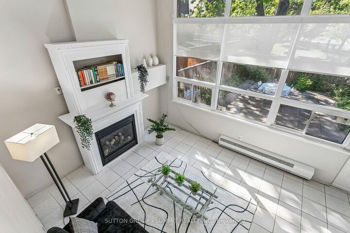 180 Mississauga Valley Boulevard 211 — photo 1