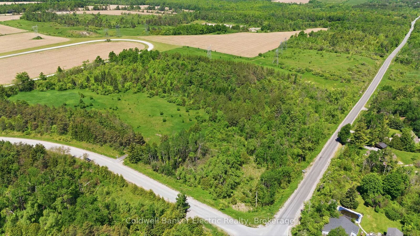 Property Photo:  468 Fallis Line  ON L0A 1G0 