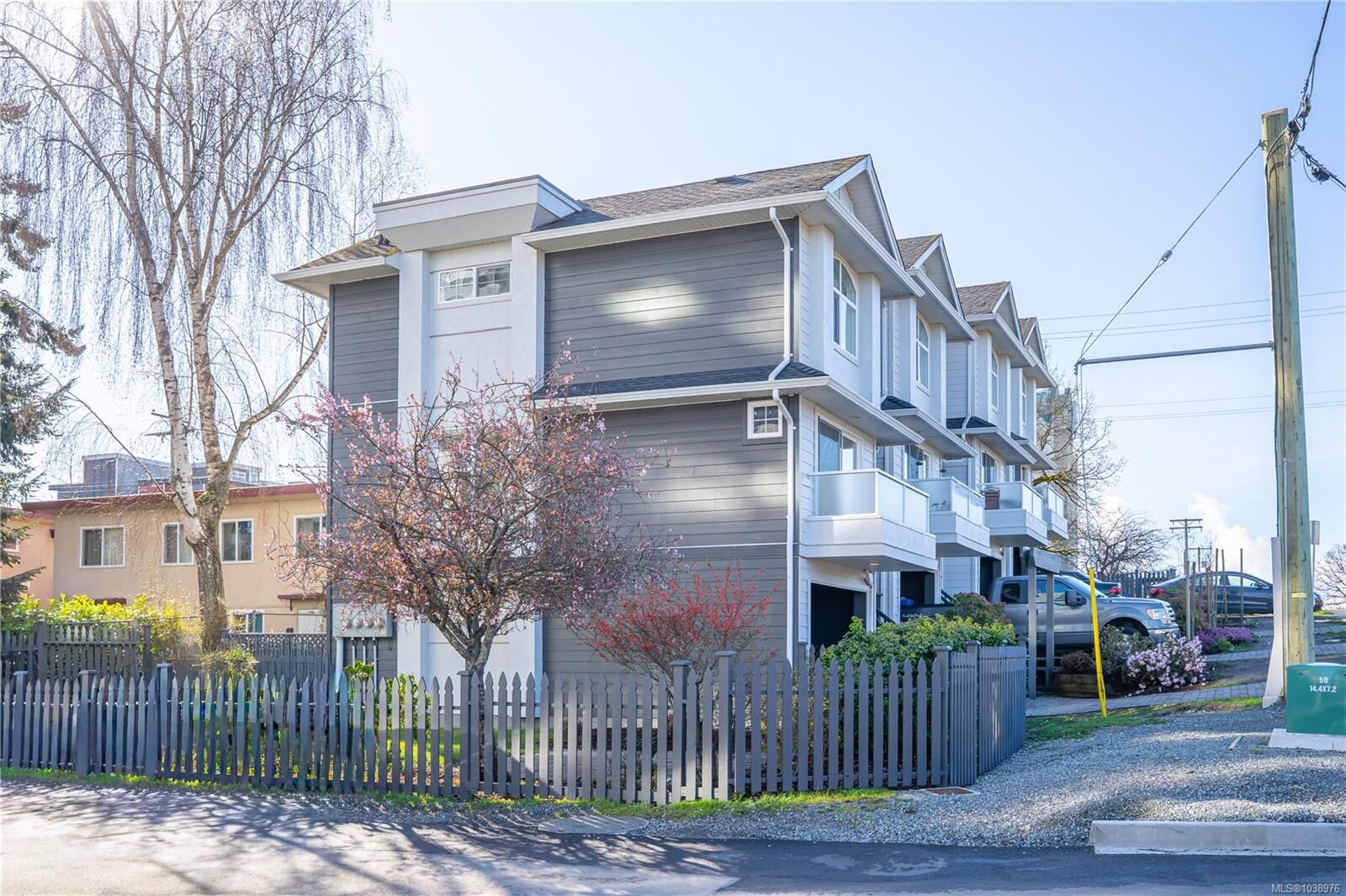 Property Photo: 601 Nelson St #4 BC V9A 6P7