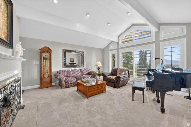 Property Photo: 915 Northridge Dr UT 84010