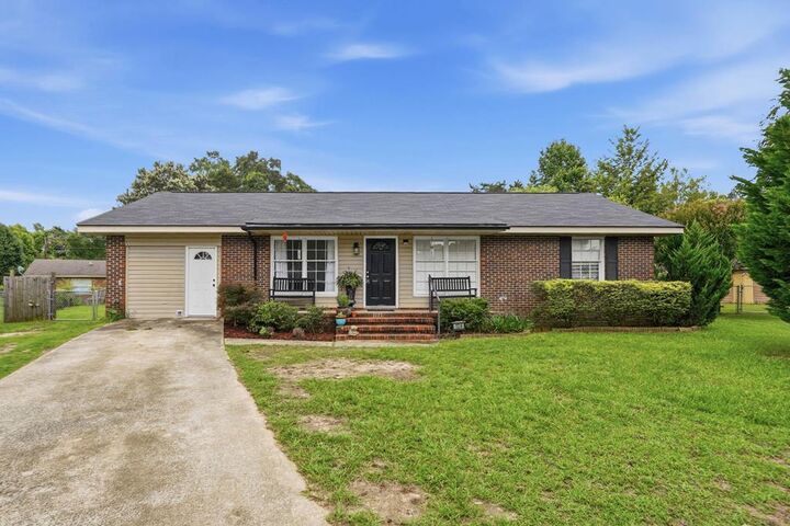 Property Photo: 124 Jefferson Court GA 31763