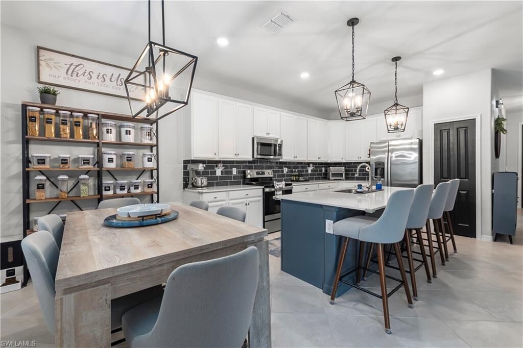 Property Photo: 2639 Scarlet Way FL 34120
