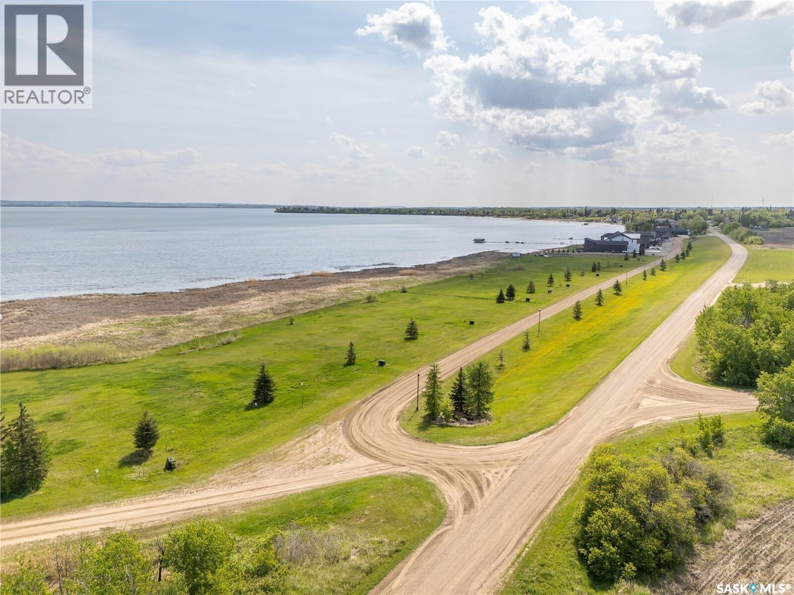 Property Photo: 710 Lakeshore Drive SK S0M 1X0