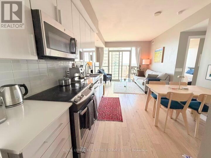 Property Photo:  2212 Lake Shore Boulevard West 4004  ON M8V 0C2 