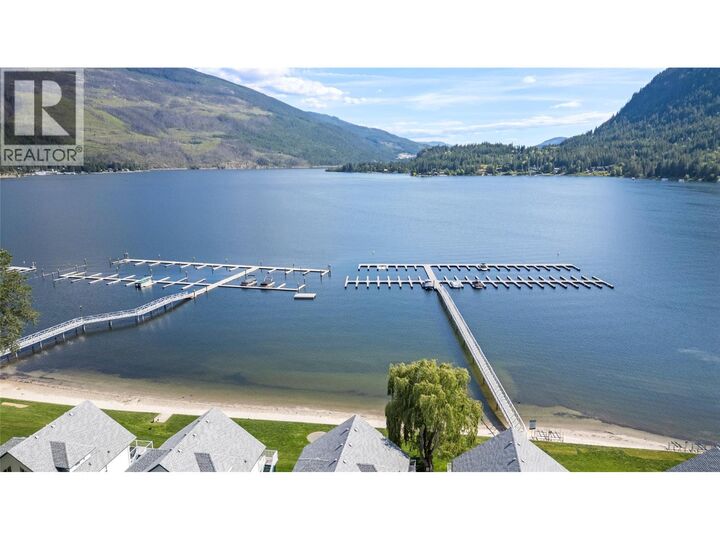 Photo de la propriété:  213 White Pine Crescent 243  BC V0E 2V1 