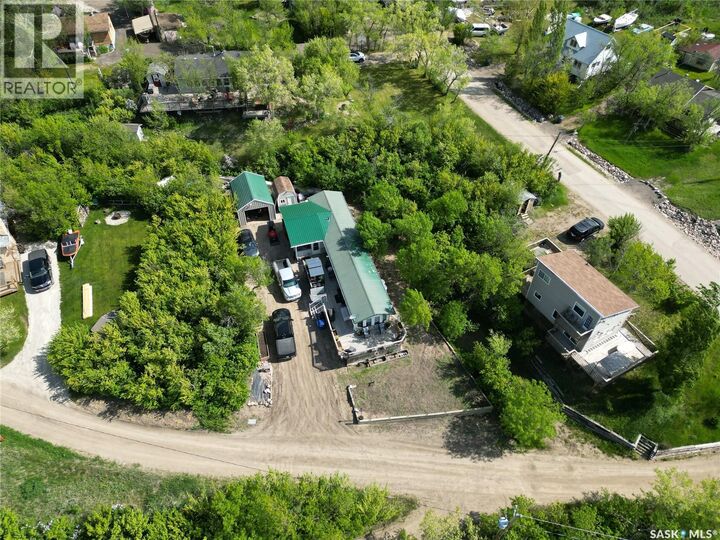 Property Photo:  504 Lakeview Crescent  SK S0K 4L0 