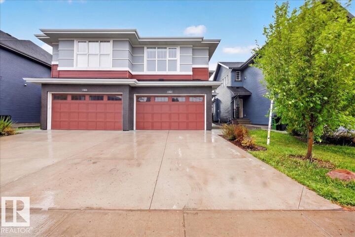 Photo de la propriété:  12803 205 Street NW  AB T5S 0L8 