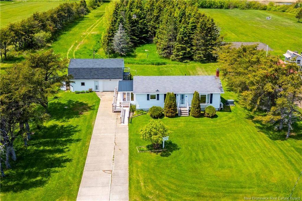 Property Photo:  23 Murray Road  NB E4M 3N8 