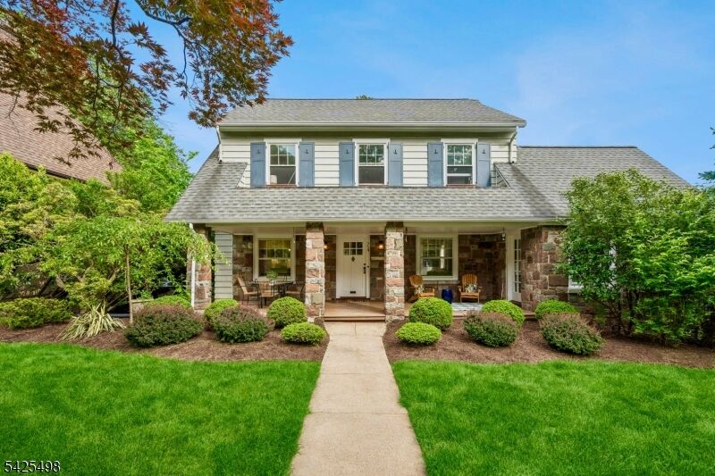 Property Photo:  24 Mayhew Dr  NJ 07079 