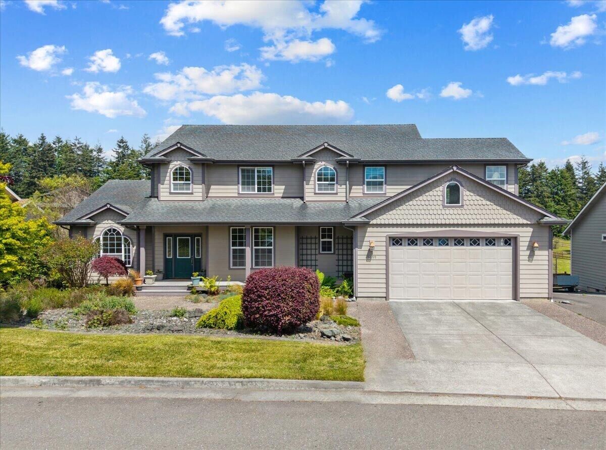 Property Photo:  1699 Cardinal Drive  CA 95519 
