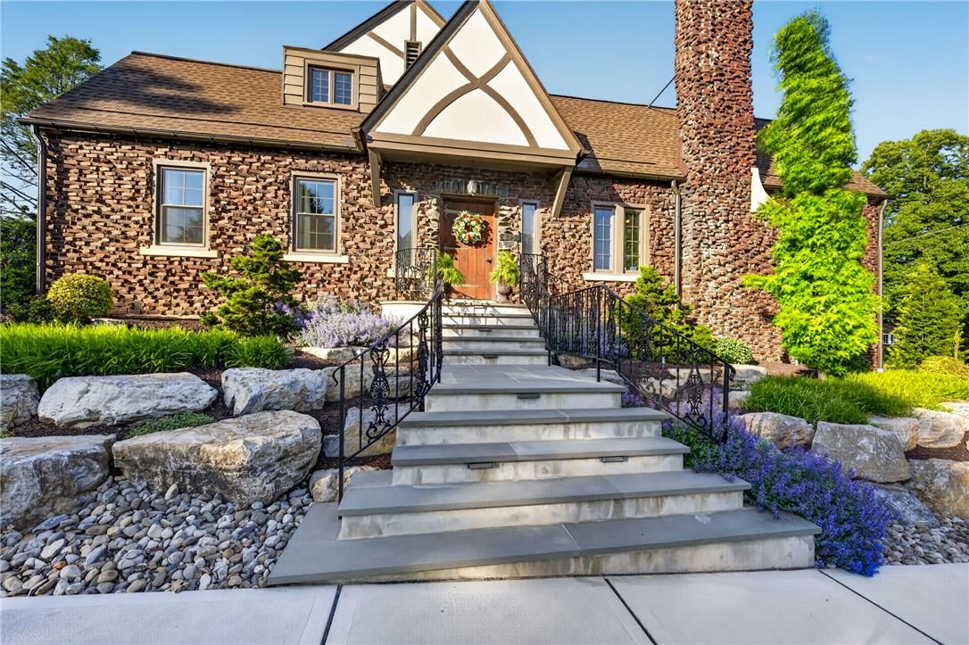 Property Photo:  675 Edgeboro Boulevard  PA 18017 