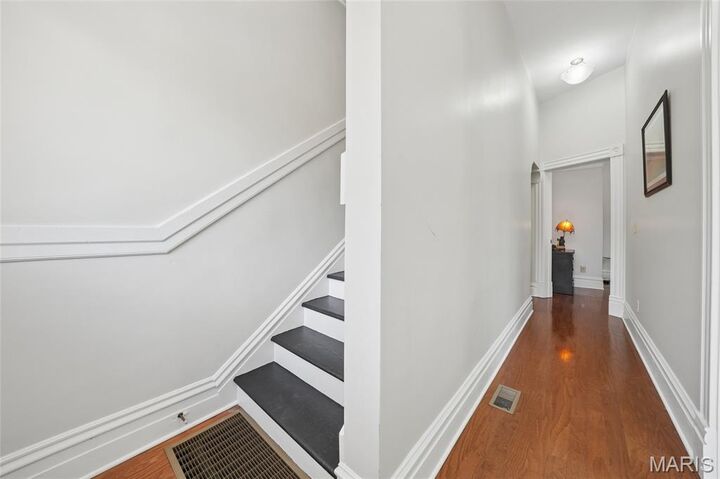 Property Photo:  2701 Ann Avenue  MO 63104 