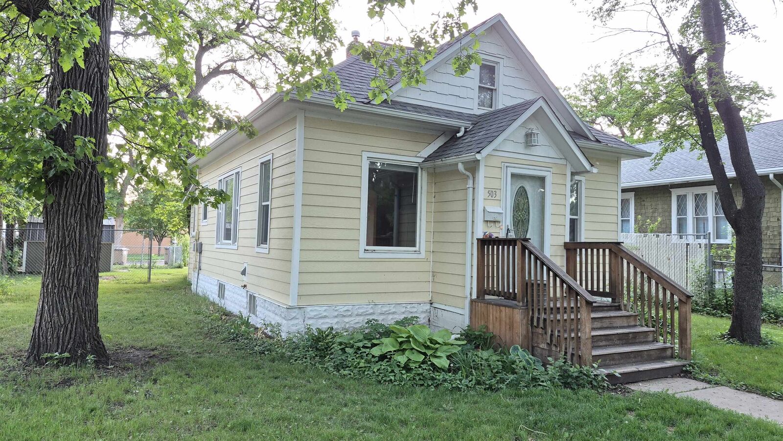 Property Photo:  503 1st Street NE  ND 58703 