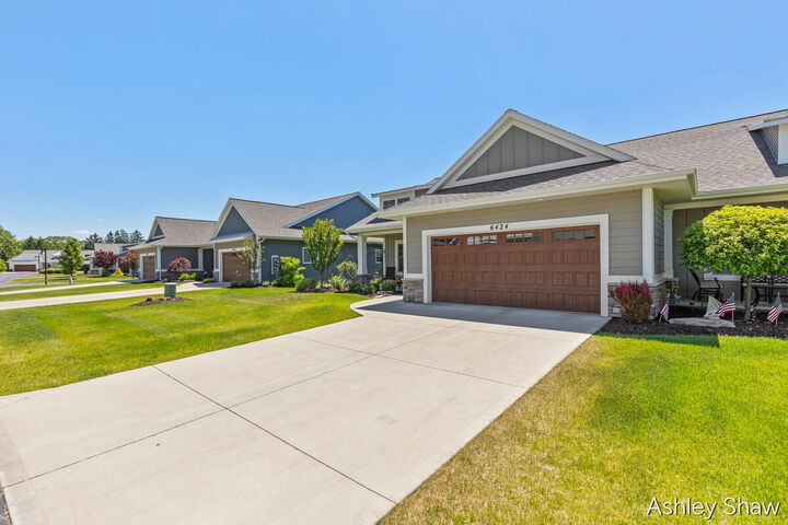 Property Photo: 6424 Copperleaf Court MI 49423