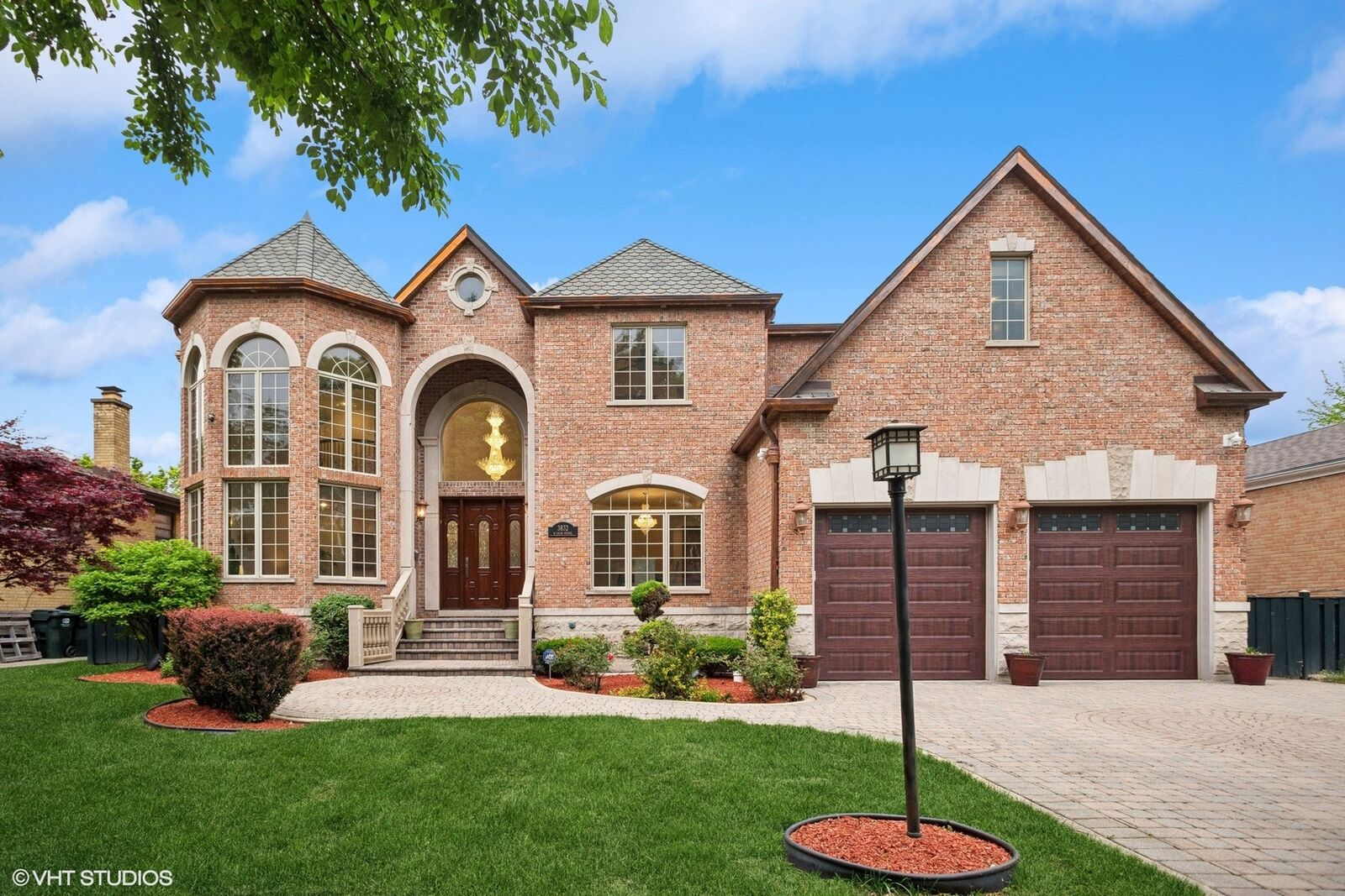 Property Photo:  3832 W Chase Avenue  IL 60712 