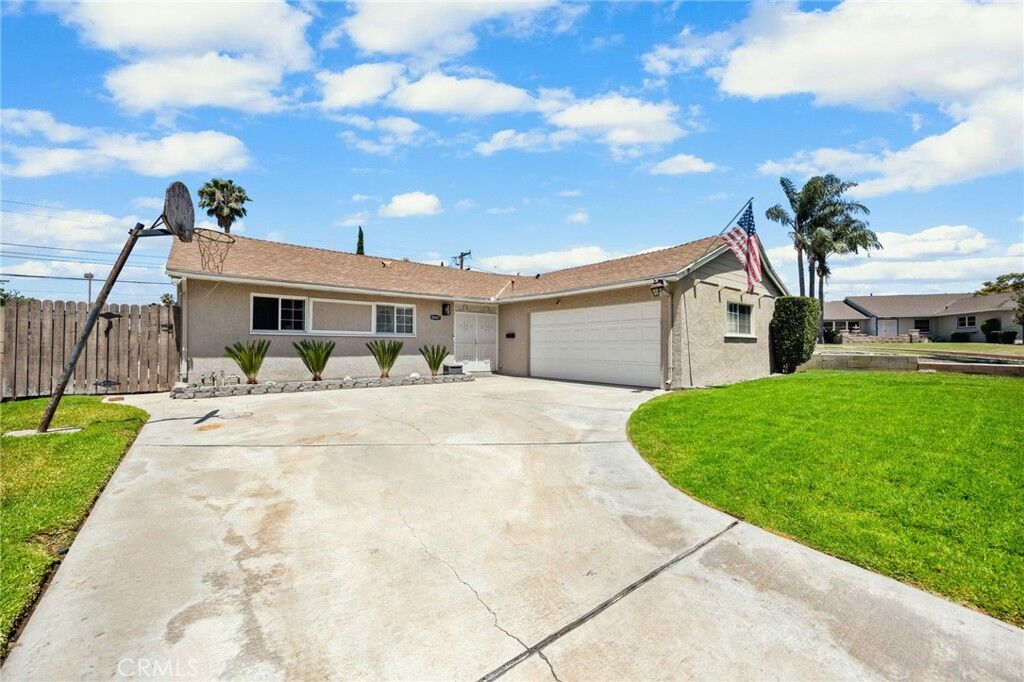Property Photo:  6867 Morningside  CA 92504 