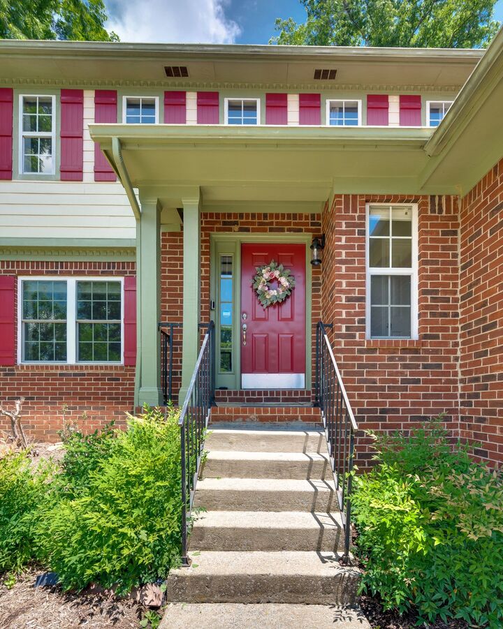 Property Photo:  133 Northlake Dr  TN 37075 