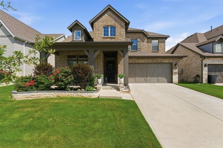Property Photo: 3108 Bluff Creek Drive TX 76063