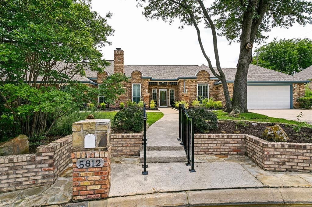 Property Photo:  5812 Ponderosa Street  TX 76034 