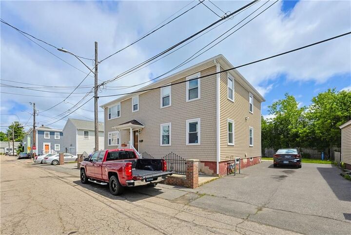 Property Photo:  6 Wilson Street  RI 02809 