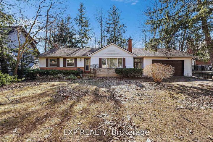 Property Photo: 1252 Mona Road ON L5G 3A1